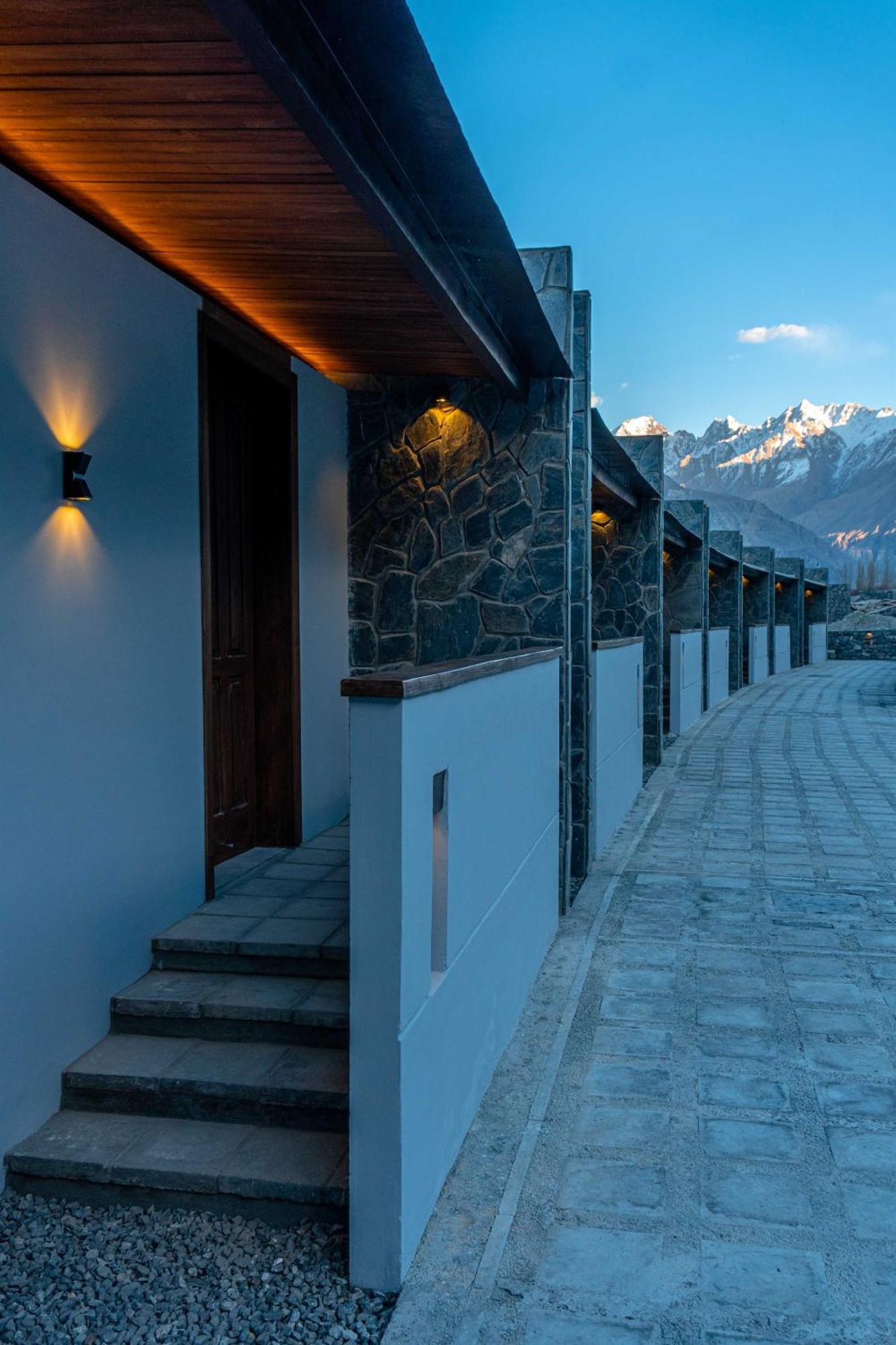 Himmel Skardu By Luxus Hotel Exterior photo
