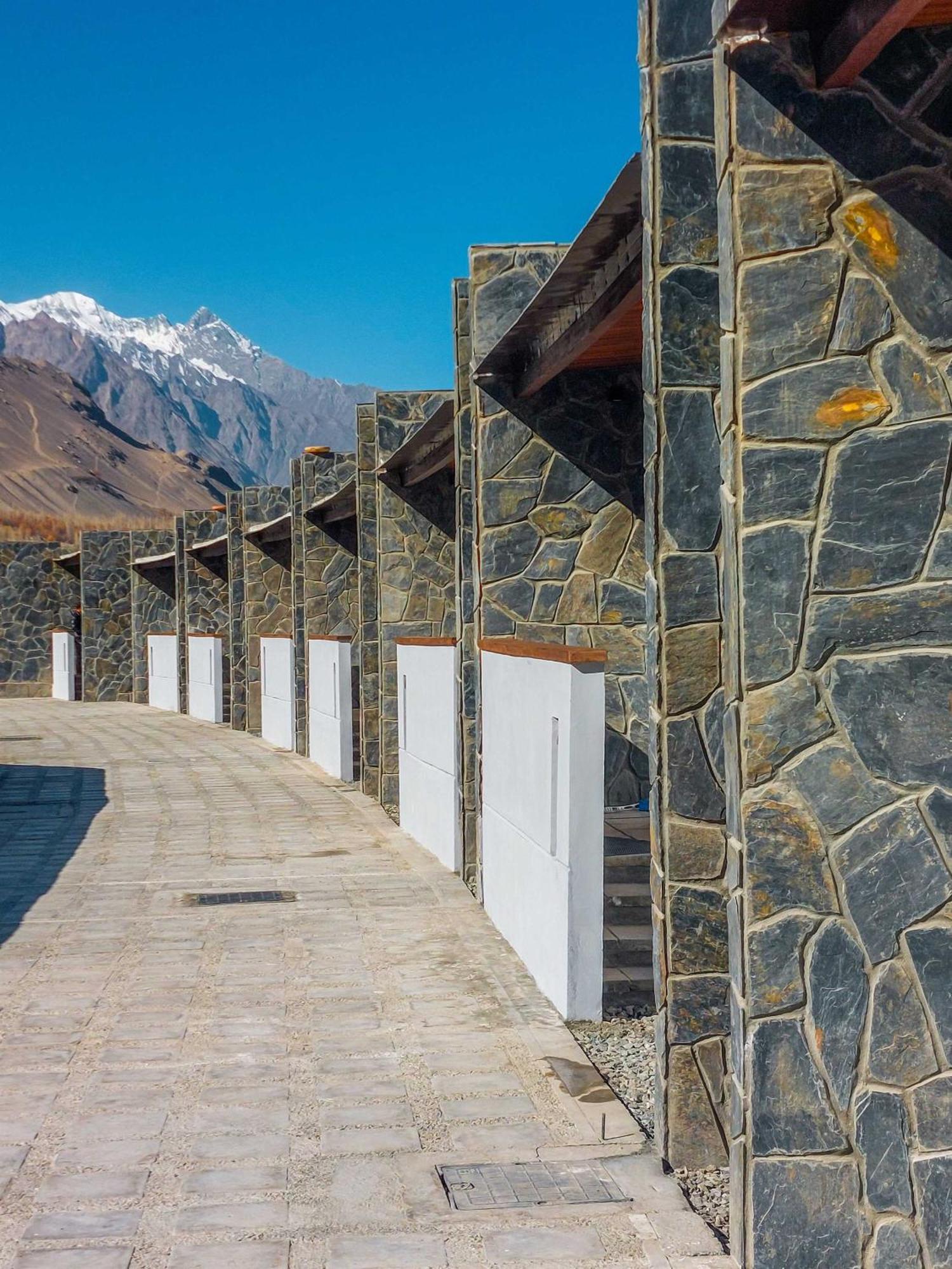Himmel Skardu By Luxus Hotel Exterior photo